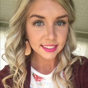 Meet your Posher, Taylor